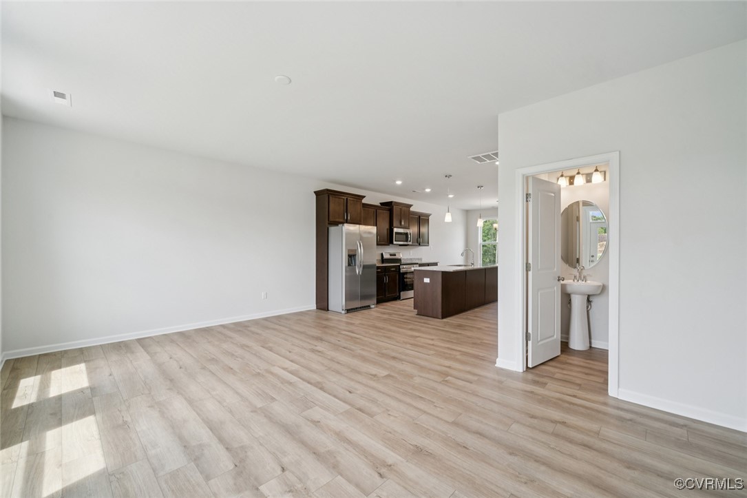 323 Mt. McCauley Way