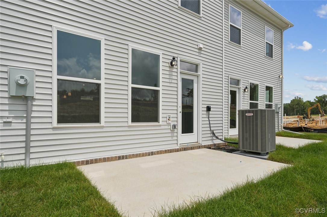 323 Mt. McCauley Way