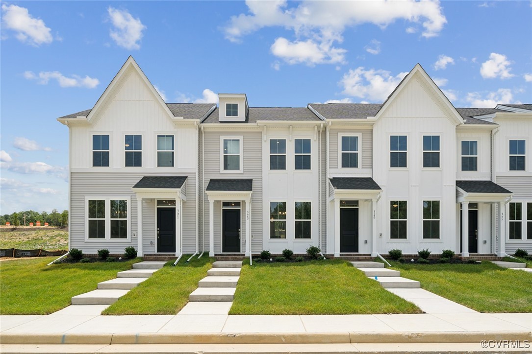 323 Mt. McCauley Way