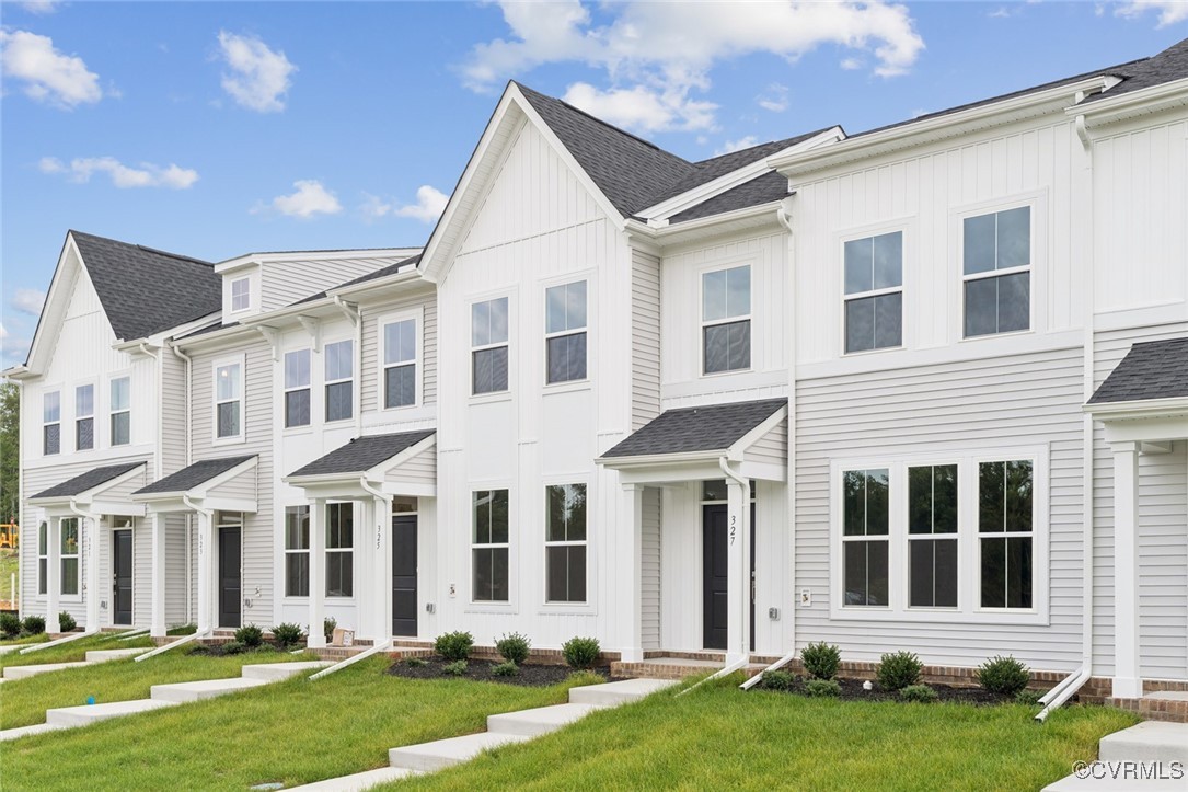 327 Mt. McCauley Way