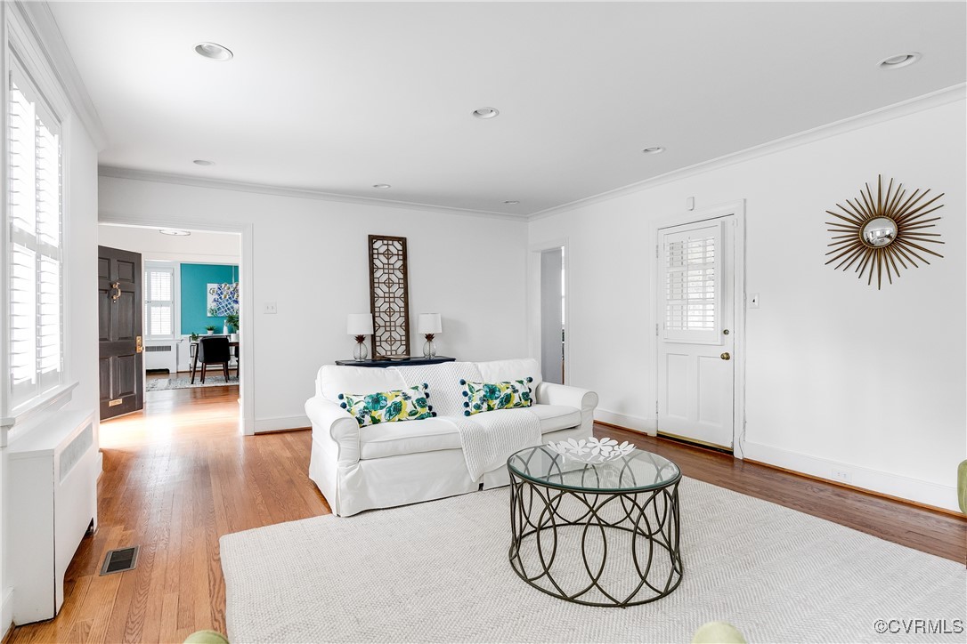 3401 Noble Ave
