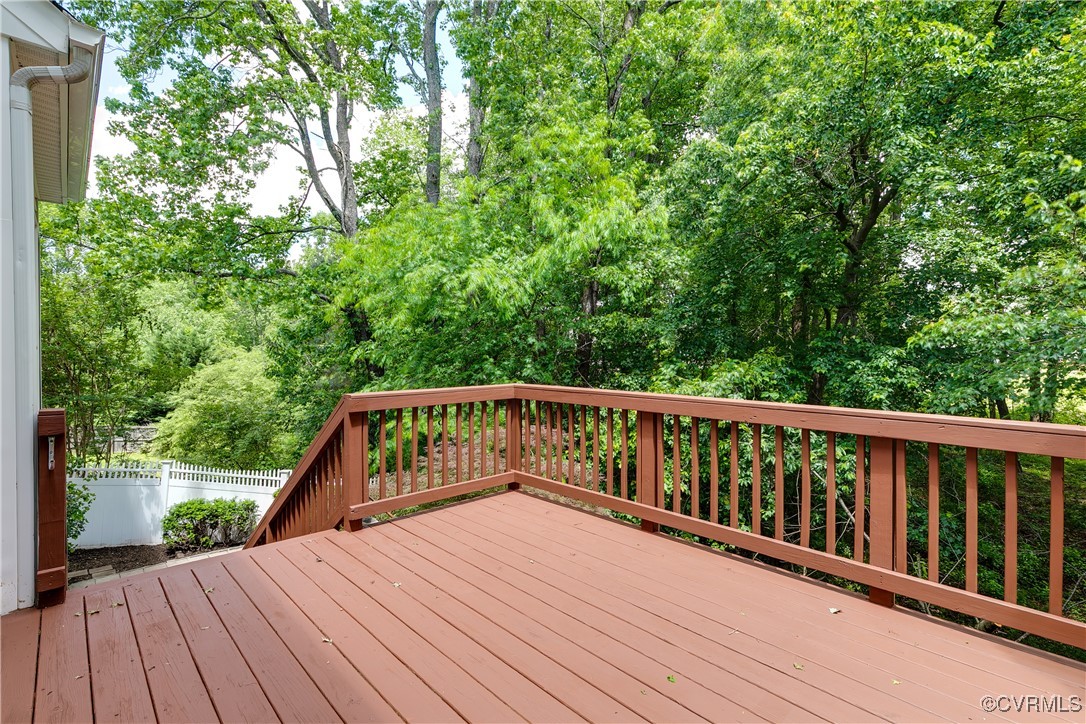 8134 Falling Leaf Ct