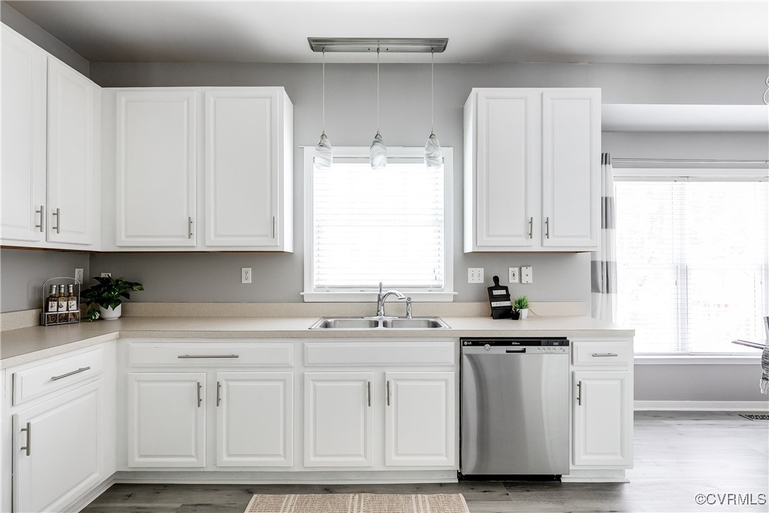 8134 Falling Leaf Ct