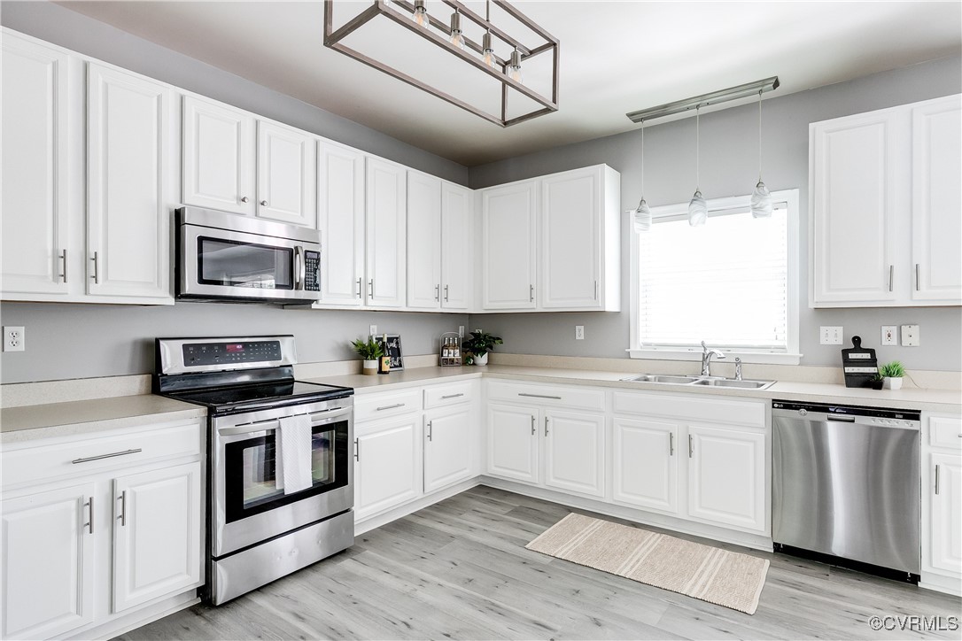 8134 Falling Leaf Ct