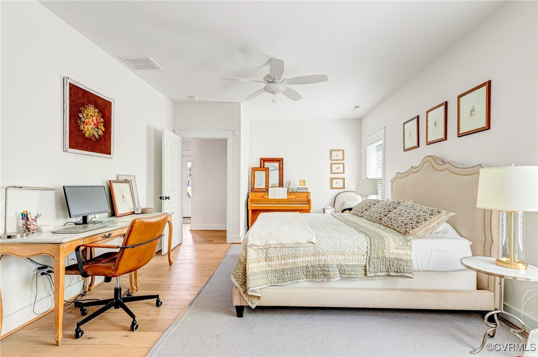 9457 Wickham Crossing Way