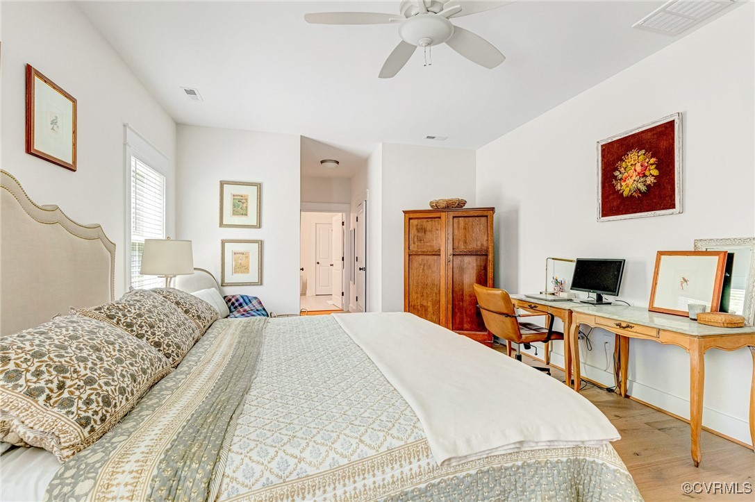 9457 Wickham Crossing Way