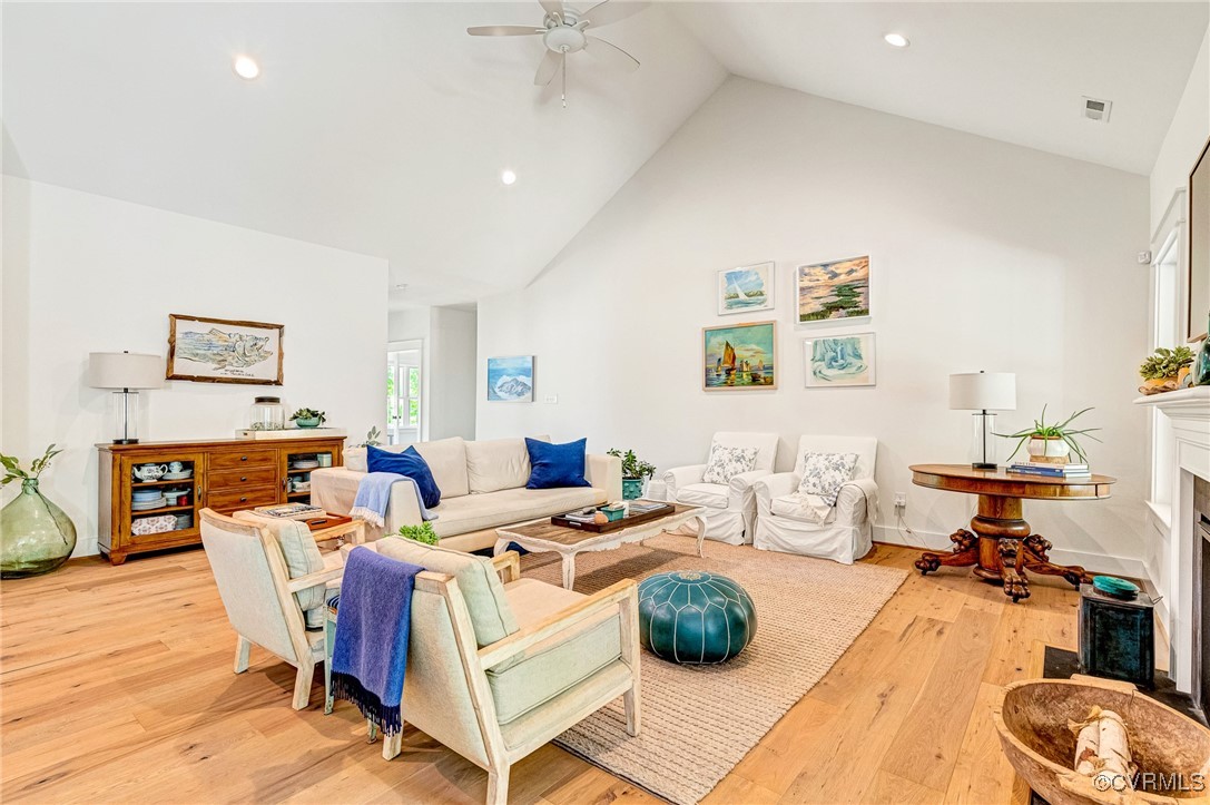 9457 Wickham Crossing Way