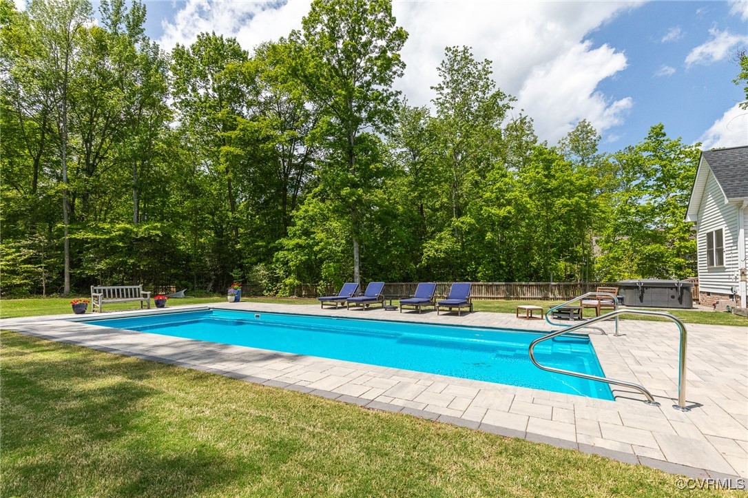 9457 Wickham Crossing Way