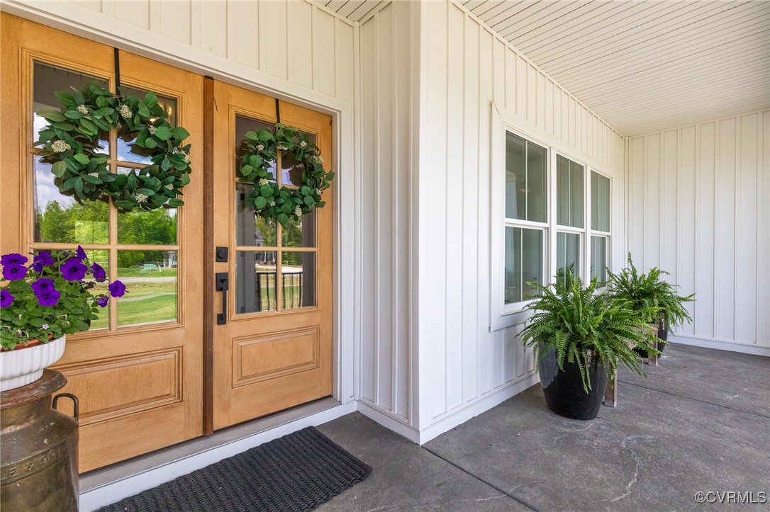 9457 Wickham Crossing Way