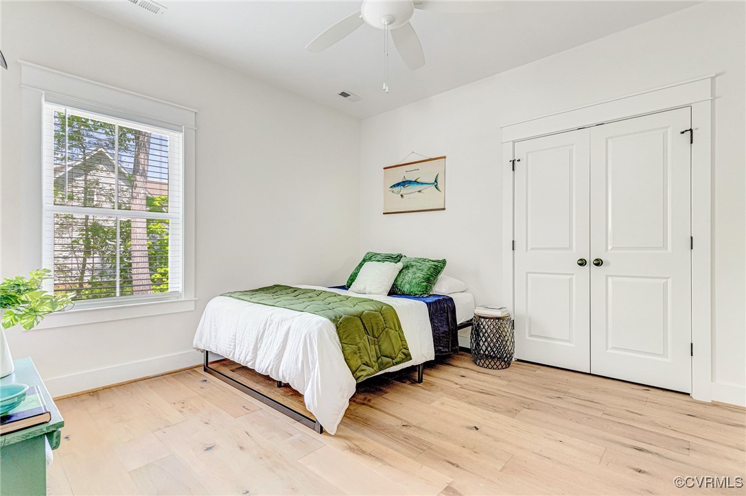 9457 Wickham Crossing Way