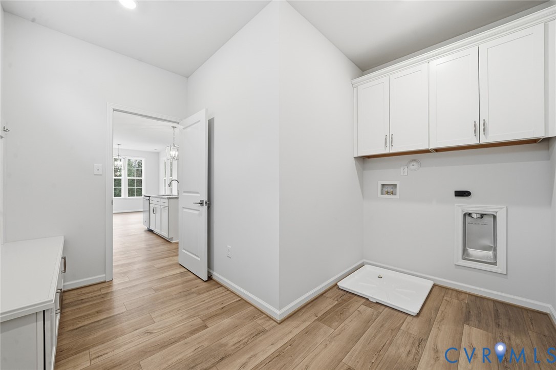 8501 Chimney Rock Dr