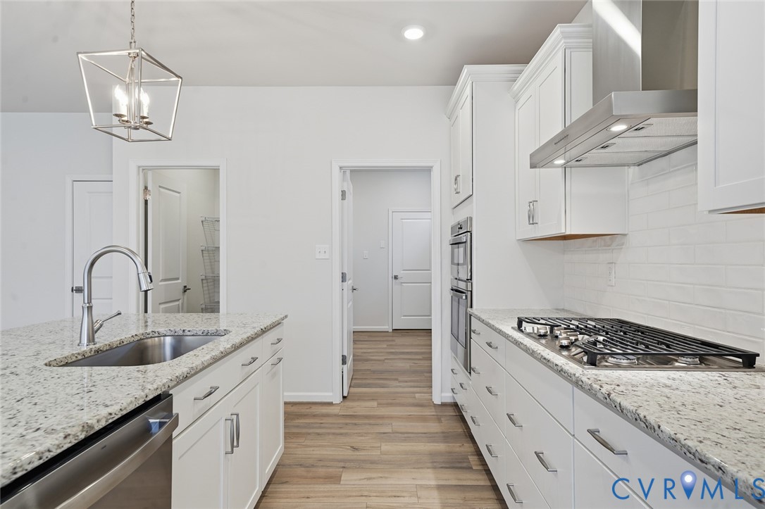 8501 Chimney Rock Dr