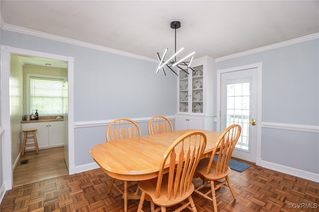 1109 Dinwiddie Ave