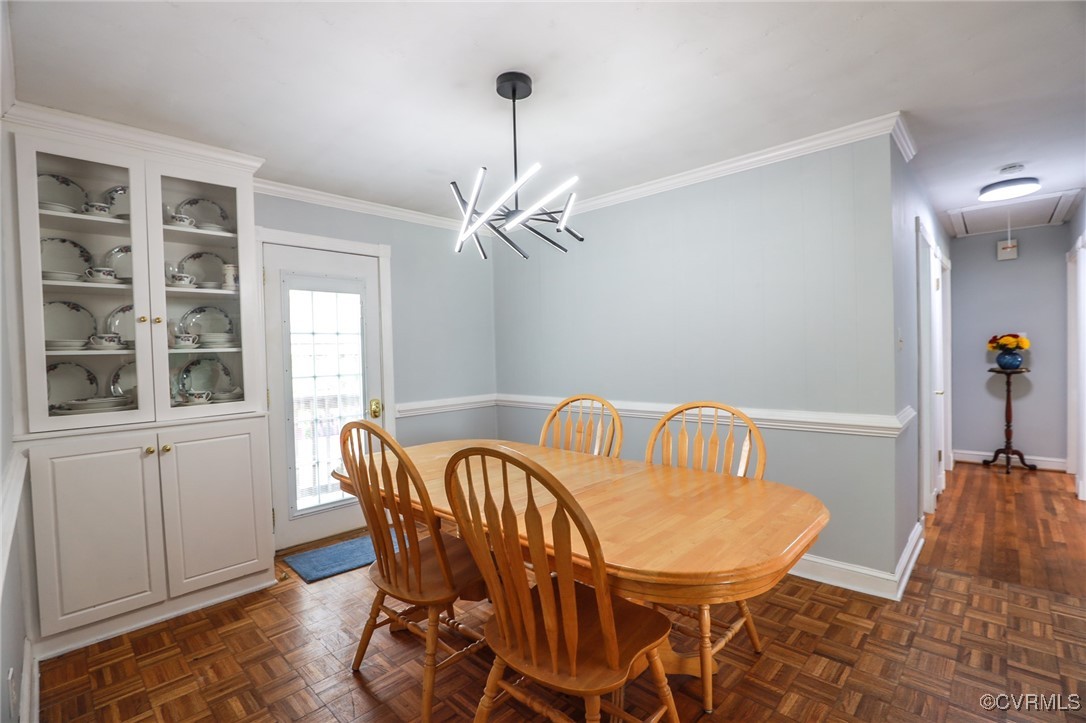 1109 Dinwiddie Ave