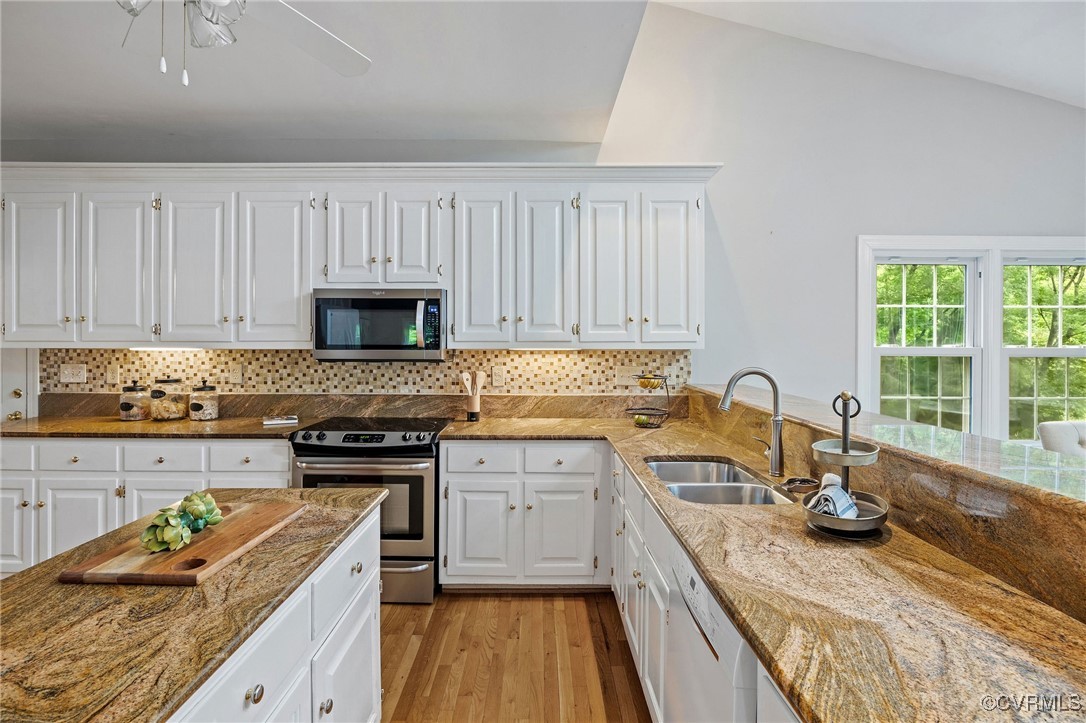 2401 Chimney House Ter