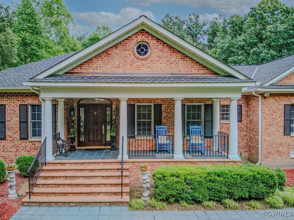 11216 Woodstock Heights Dr