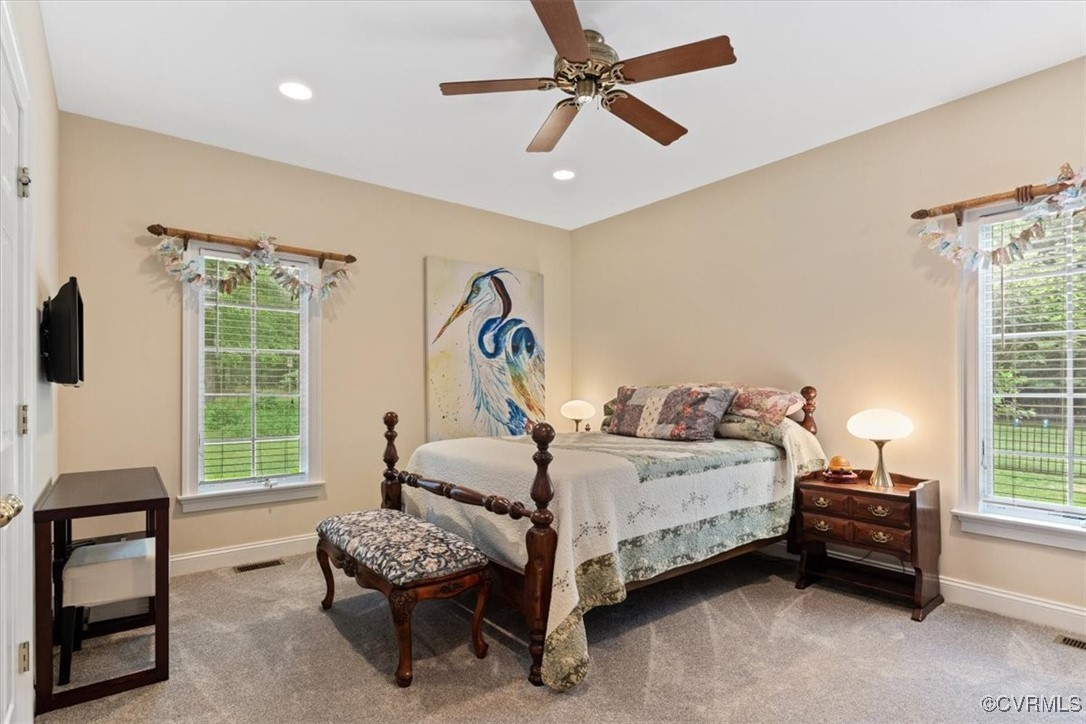 11216 Woodstock Heights Dr