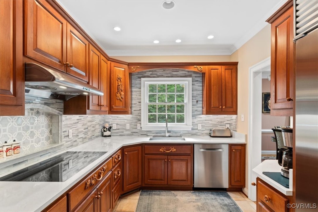 11216 Woodstock Heights Dr