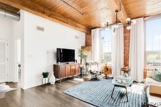 251 Rocketts Way Unit#404