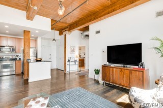 251 Rocketts Way Unit#404