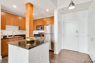 251 Rocketts Way Unit#404