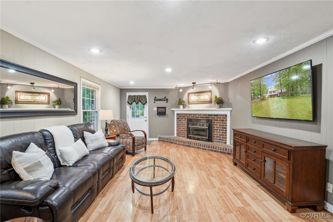 416 Kevinmeade Dr