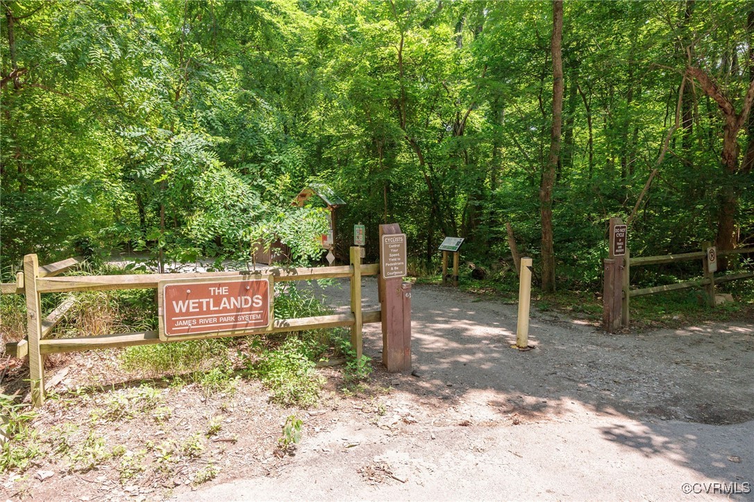 3006 Marlboro Dr