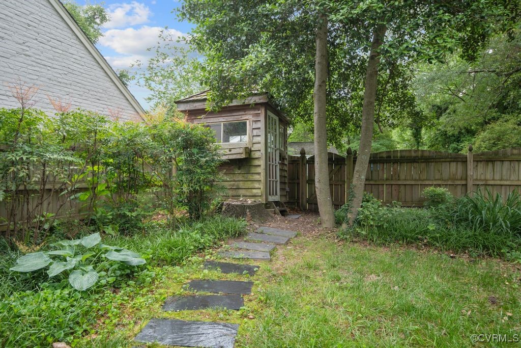 511 Henri Rd
