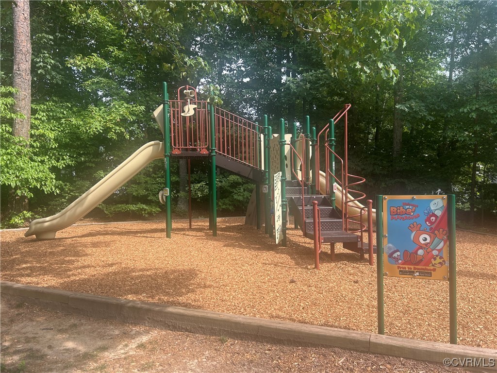 2409 Silver Lake Ter