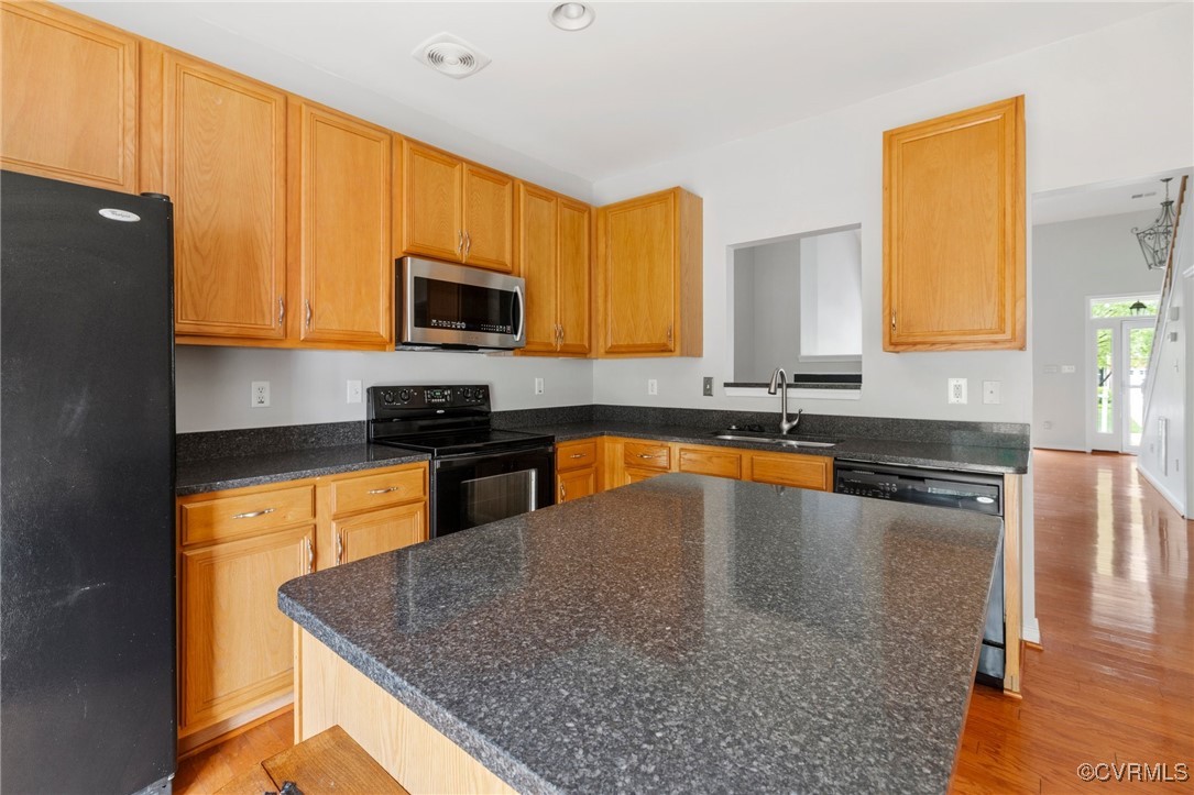2409 Silver Lake Ter