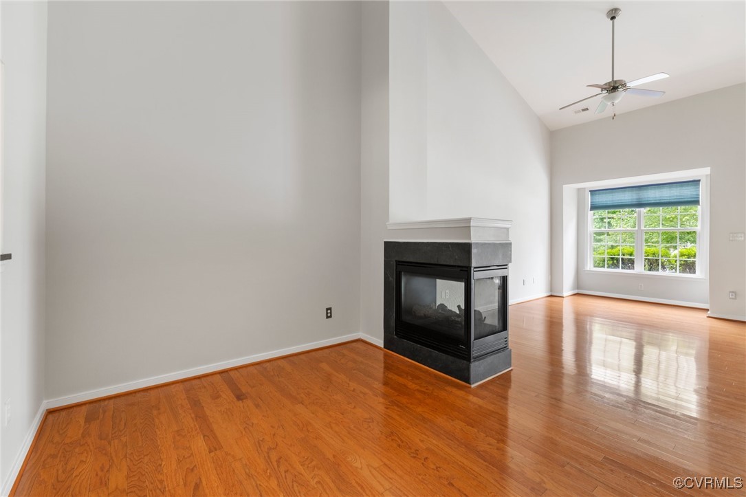 2409 Silver Lake Ter