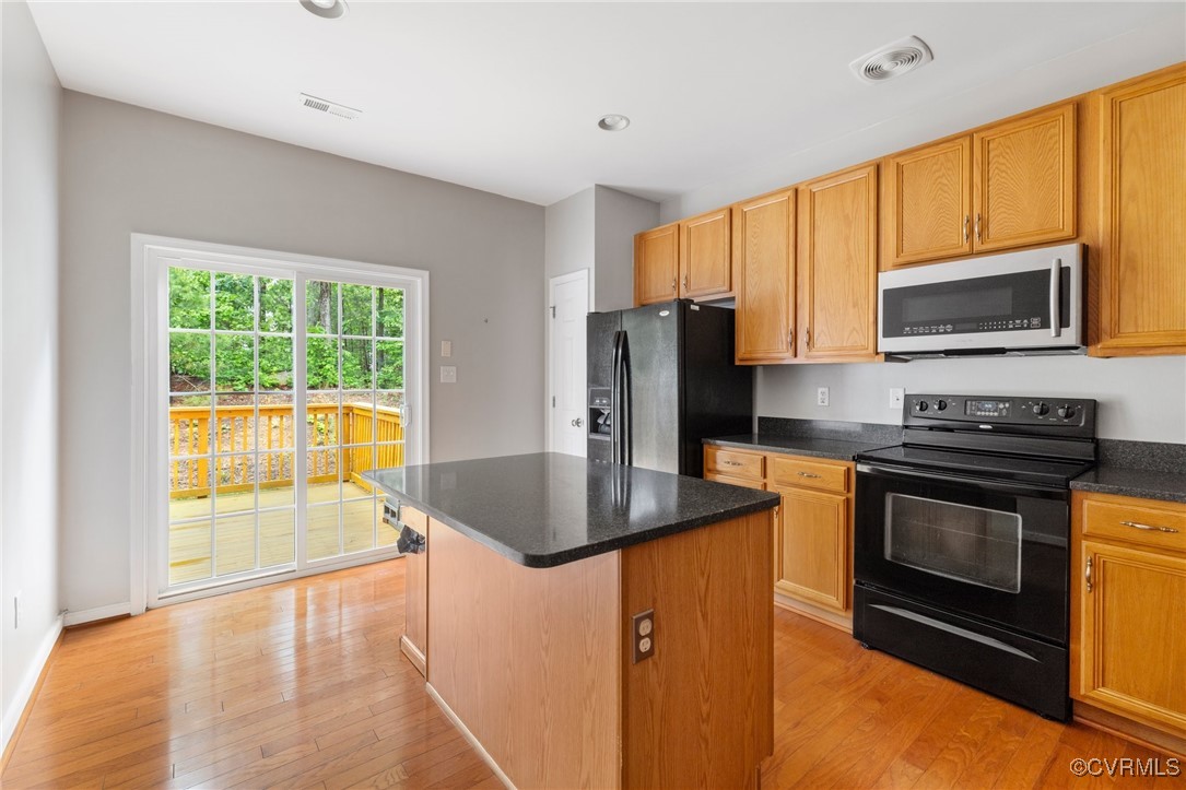 2409 Silver Lake Ter