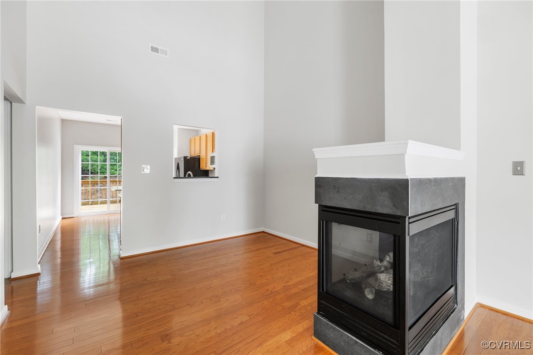 2409 Silver Lake Ter