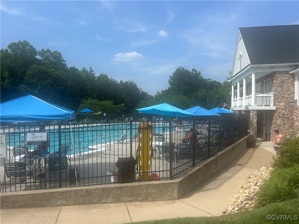 2409 Silver Lake Ter