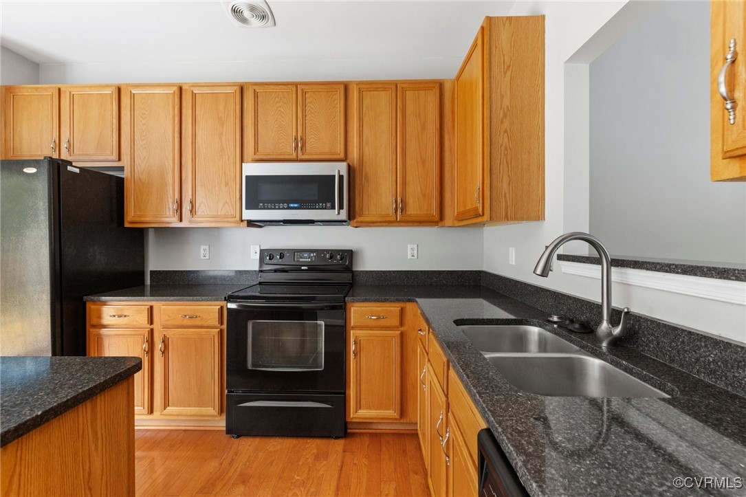 2409 Silver Lake Ter