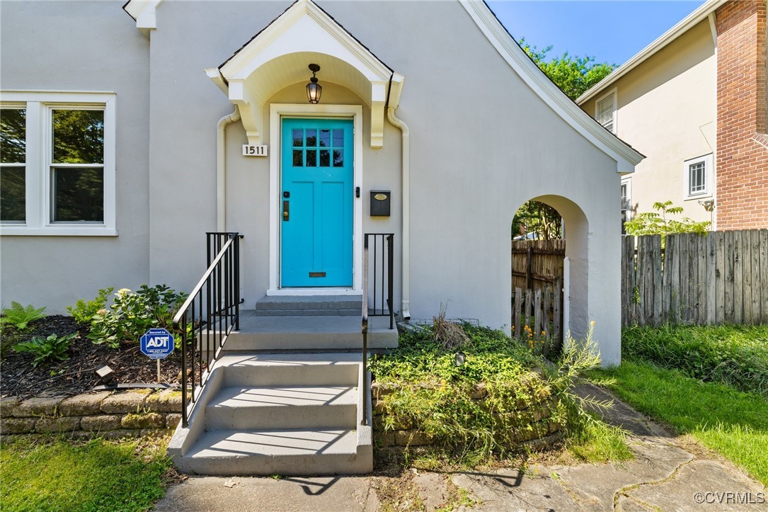 1511 Avondale Ave