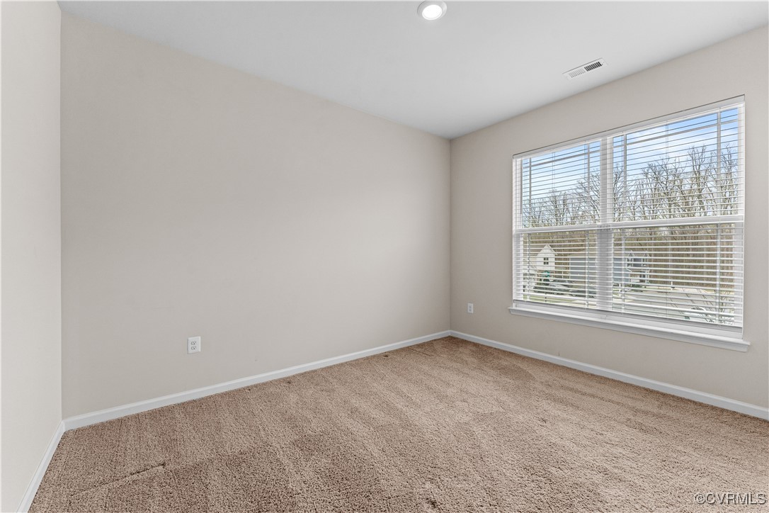 15600 Cedarville Dr