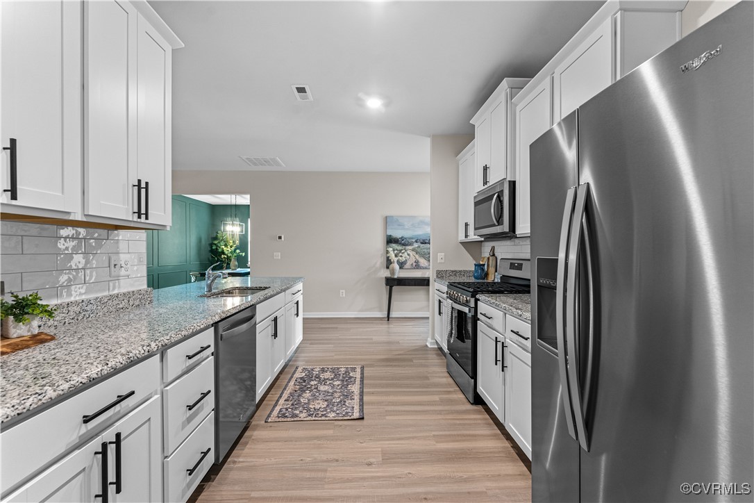 15600 Cedarville Dr