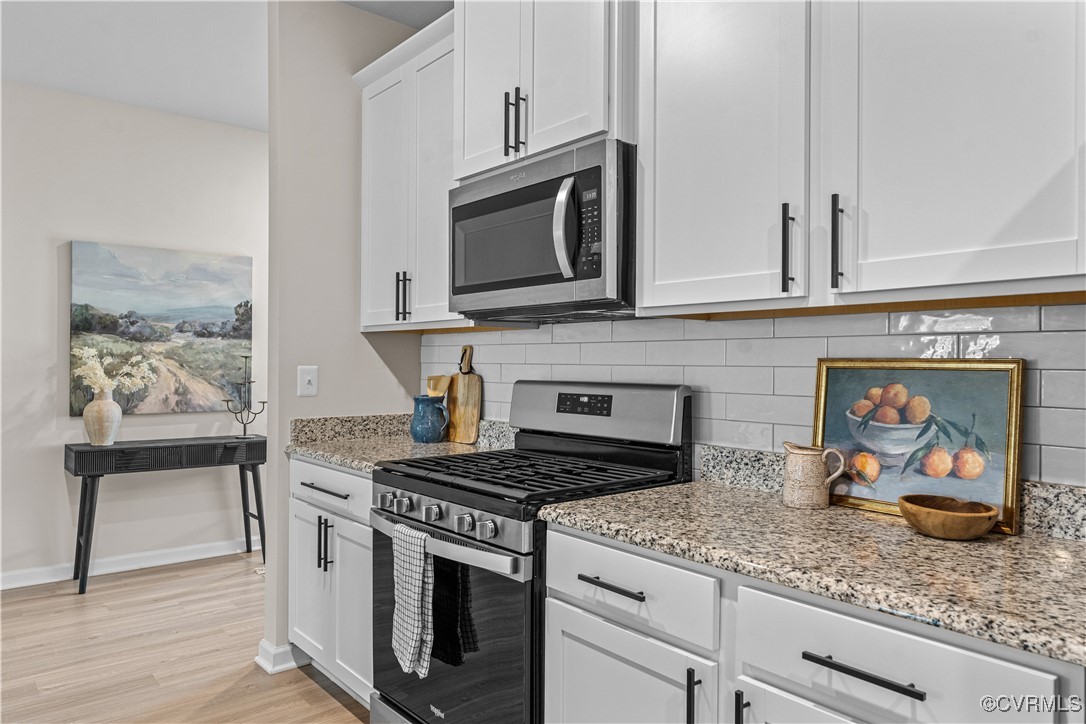 15600 Cedarville Dr