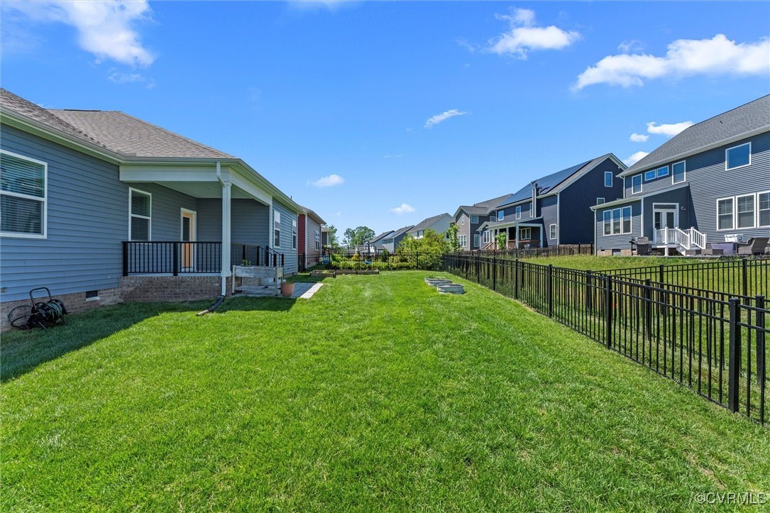 15600 Cedarville Dr