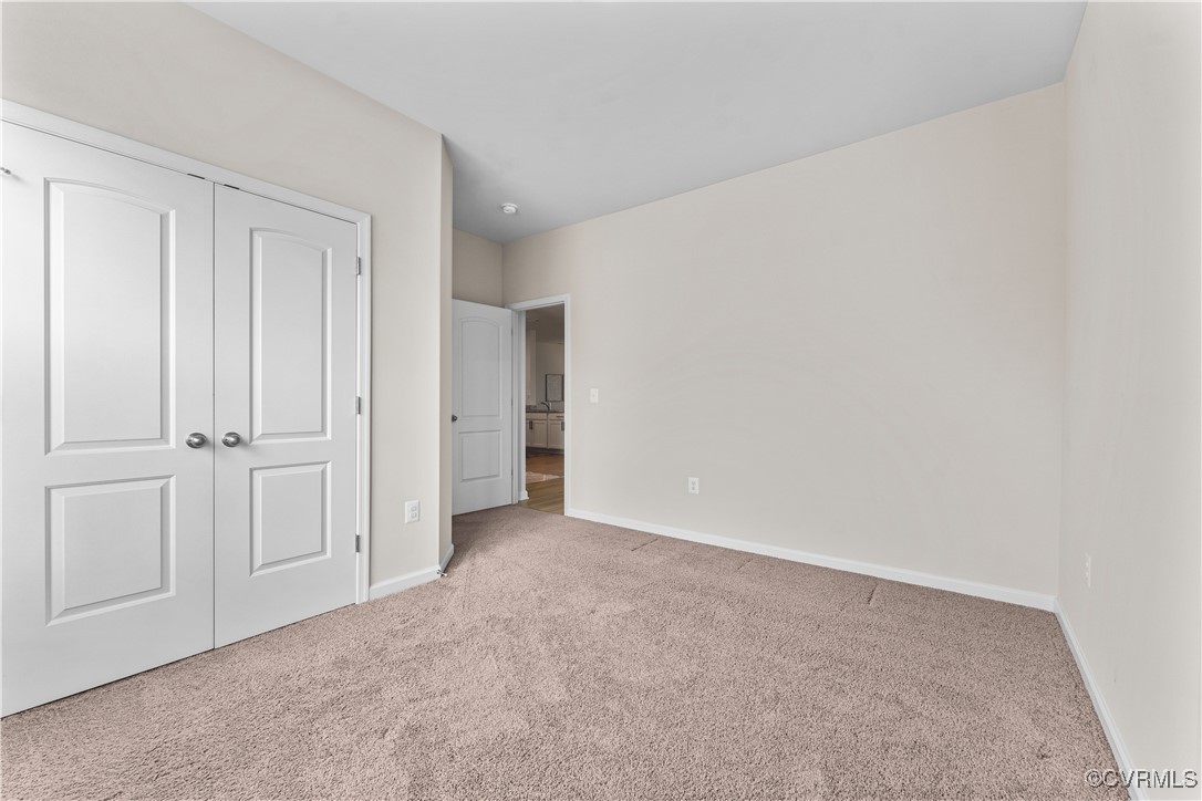 15600 Cedarville Dr