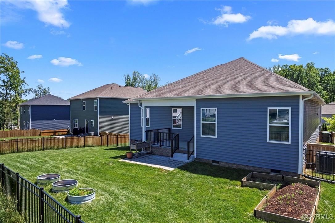15600 Cedarville Dr