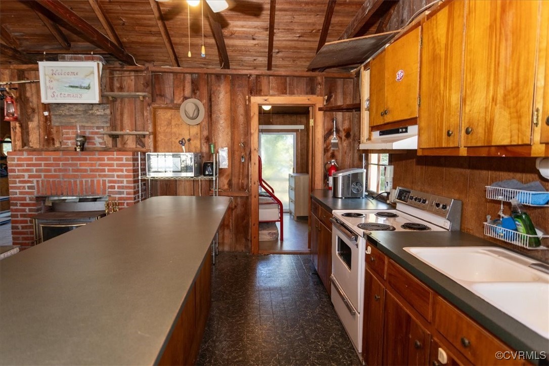 344 Cottage Cove Way