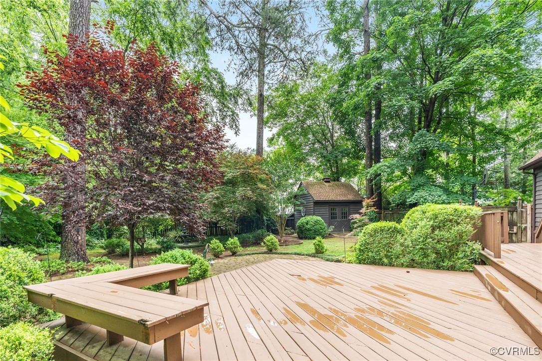 10150 Suzanne Dr
