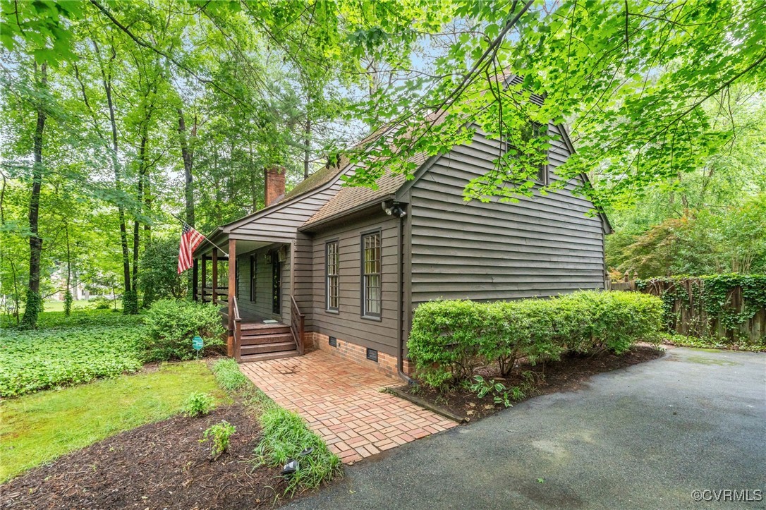 10150 Suzanne Dr