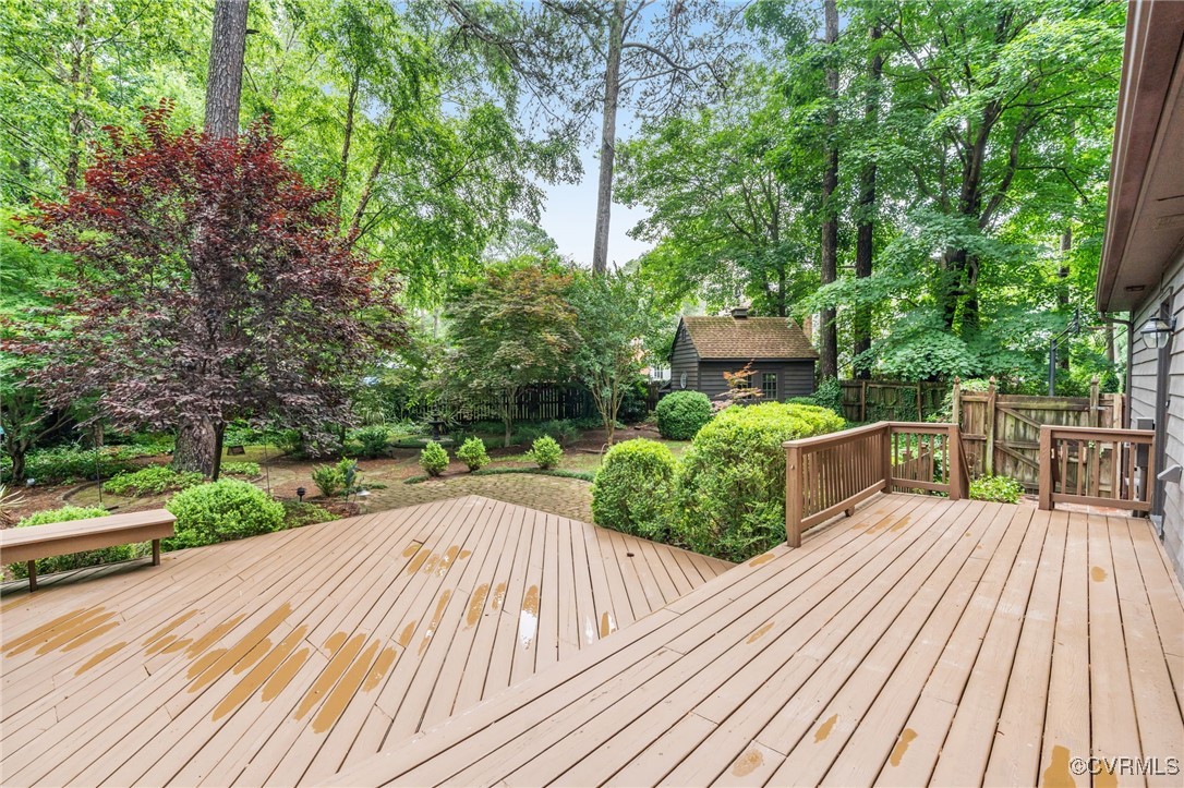 10150 Suzanne Dr