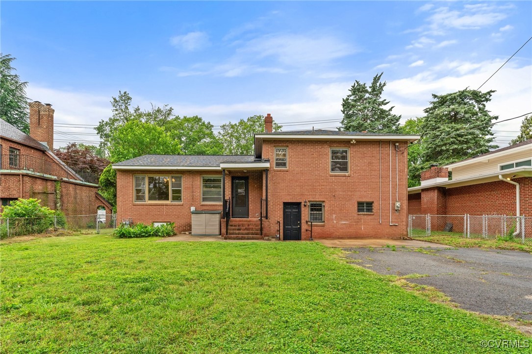 2503 Brook Rd