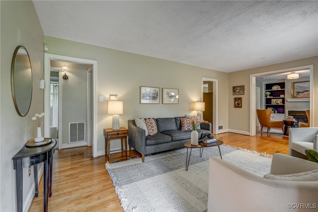 7400 Westfield Rd