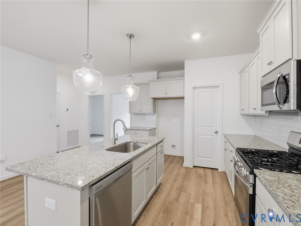 16214 White Oak Tree Ct