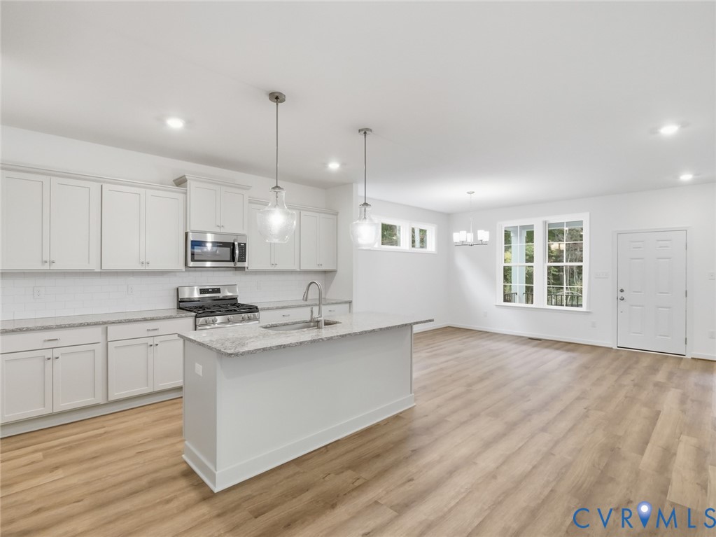 16214 White Oak Tree Ct